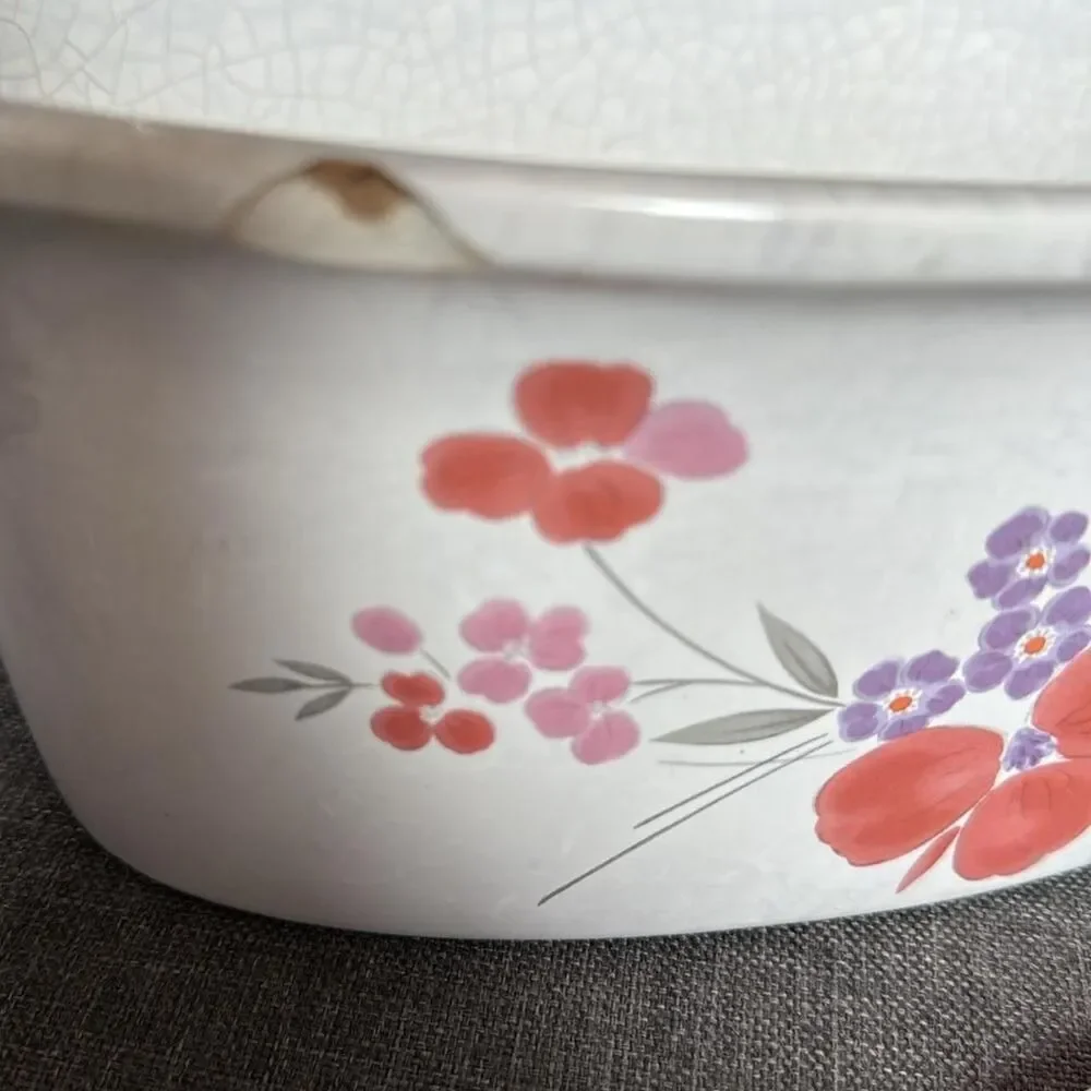 Vintage 1985 Galleria Collection Stoneware 2.4mtrs Covered Casserole Dish